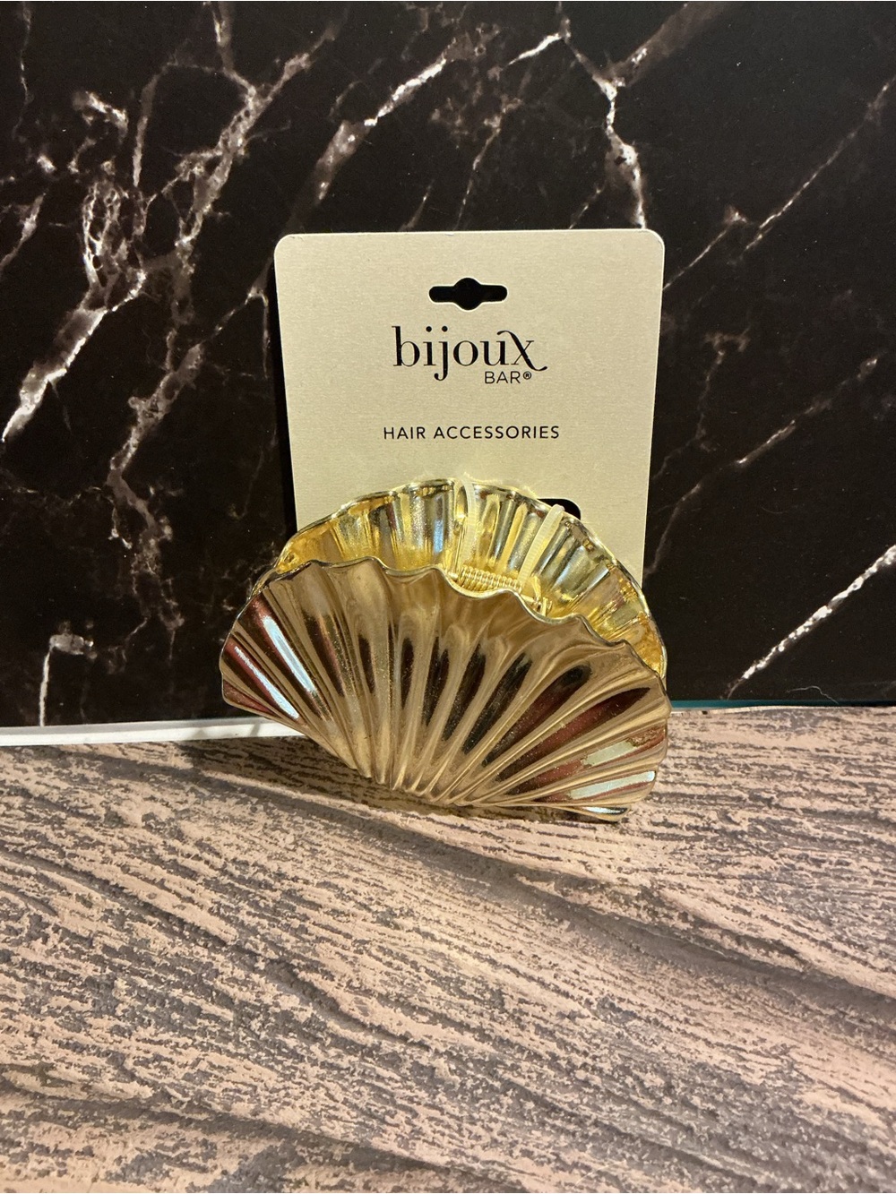 Bijoux Bar Gold Seashell Hair Claw Clip